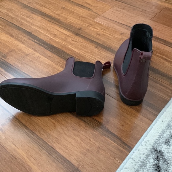 Sam Edelman Women's Tinsley Rain Shoe, Sangria Matte, 7 M US - Picture 2 of 2